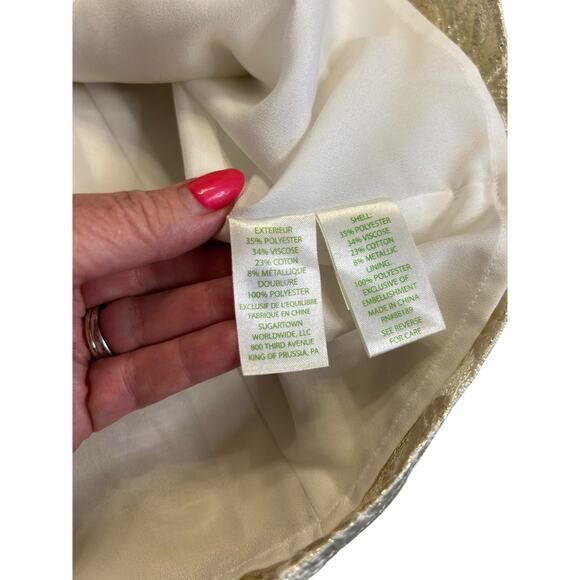 Lilly Pulitzer Shift Dress With Beaded Neck and Golden Leaf Detail .  - Size 4 - Picture 12 of 16